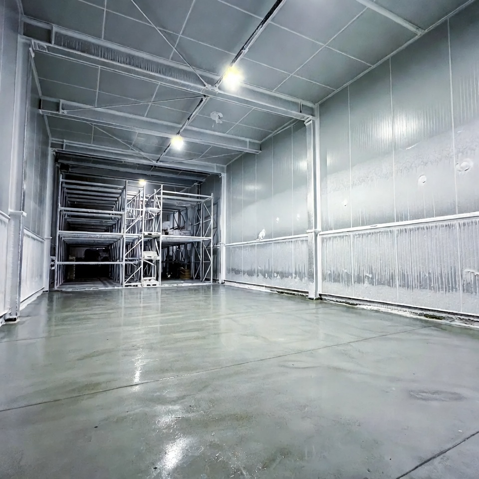 พื้นพียูในห้องเย็นโรงงาน